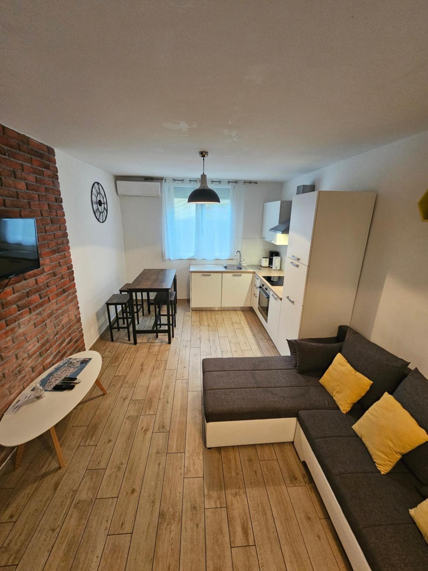 Deluxe Apartment Near The Bridge Zára Szoba fotó